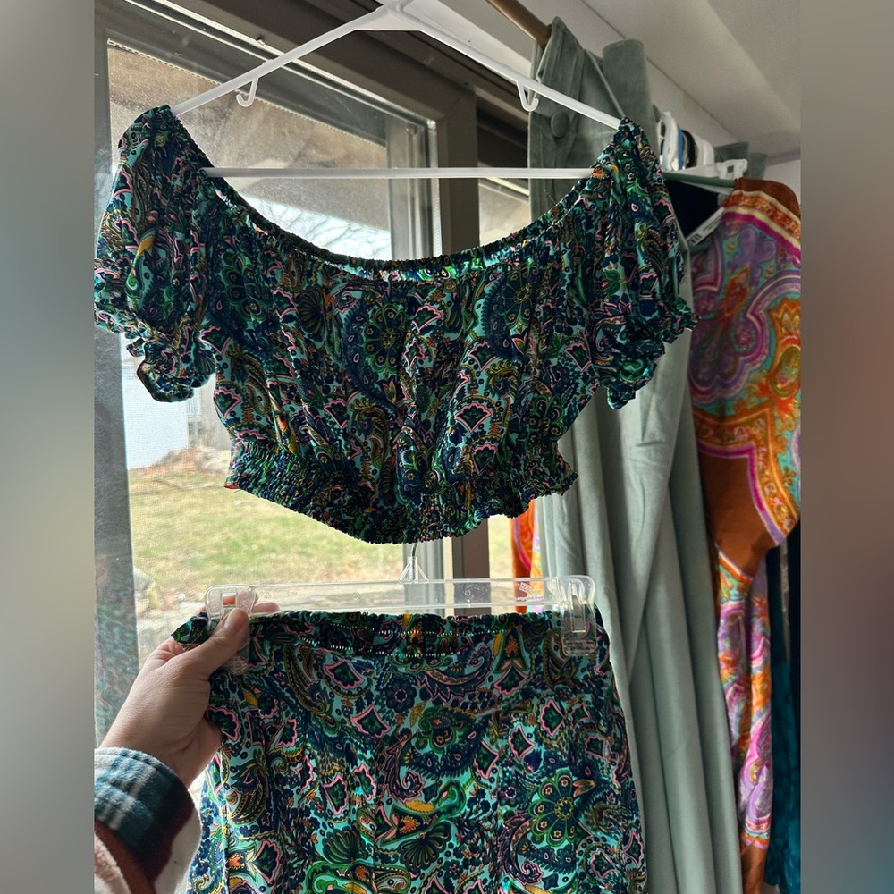 Vibrant Paisley Boho Set